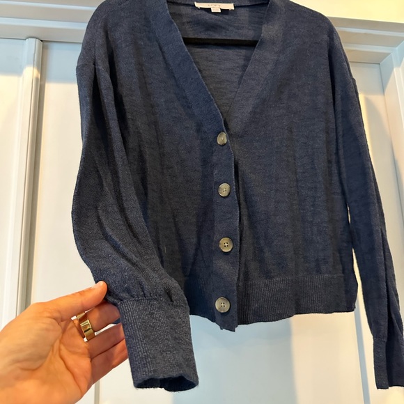 LOFT Navy drop shoulder Vneck cardigan size XS - Picture 2 of 4